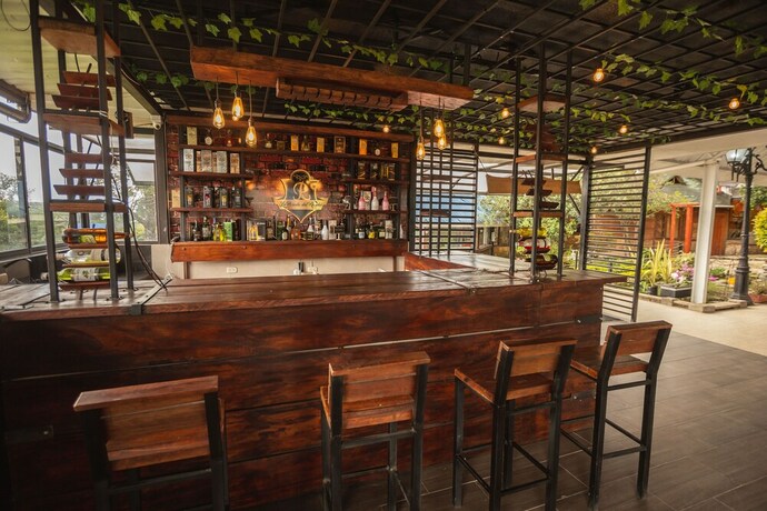 Imagen del bar/restaurante del Hotel La Posada Del Rancho. Foto 18