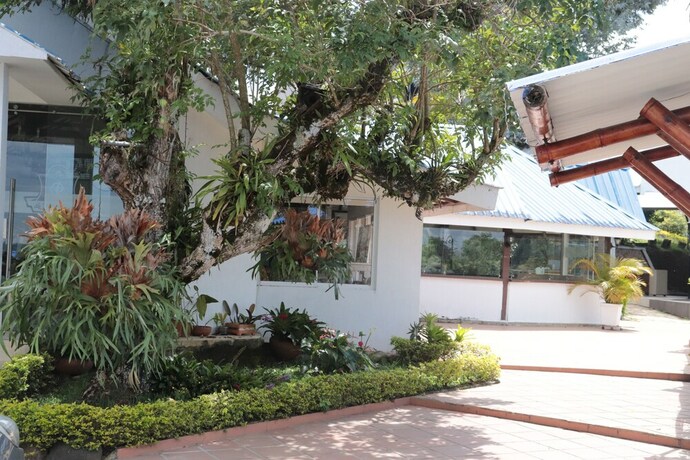Imagen de los exteriores del Hotel La Posada Del Rancho. Foto 31