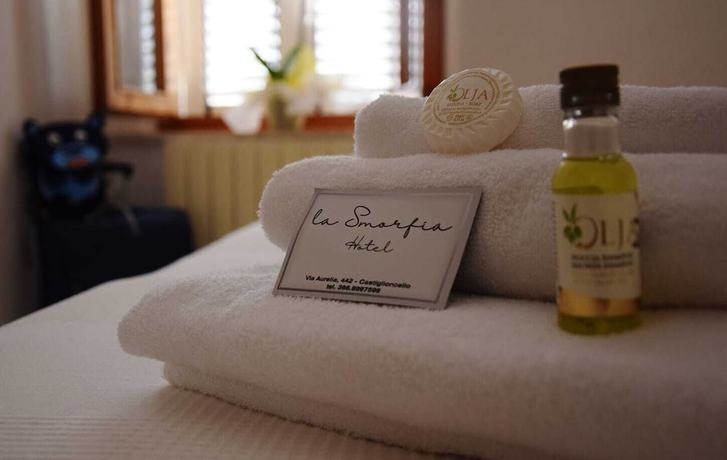 Imagen de la habitación del Hotel La Smorfia. Foto 10