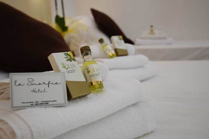 Imagen de la habitación del Hotel La Smorfia. Foto 15