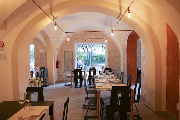 Imagen del bar/restaurante del Hotel La Smorfia. Foto 7