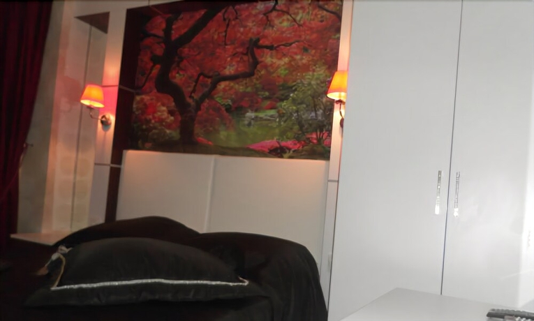 Imagen de la habitación del Hotel La White. Foto 3