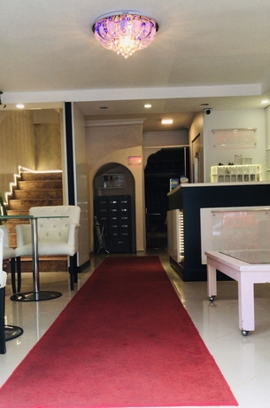 Imagen de los interiores del Hotel La White. Foto 17