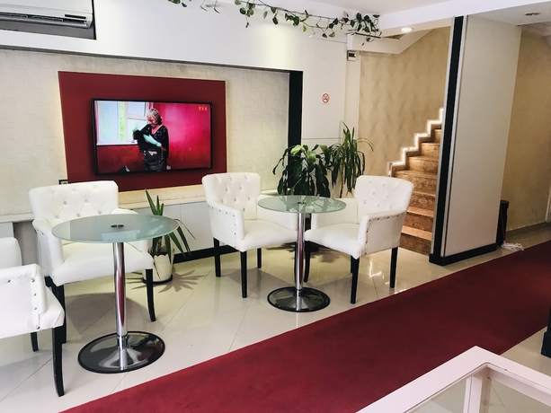 Imagen de los interiores del Hotel La White. Foto 18