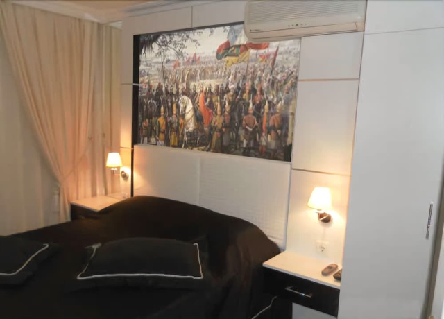 Imagen de la habitación del Hotel La White. Foto 15
