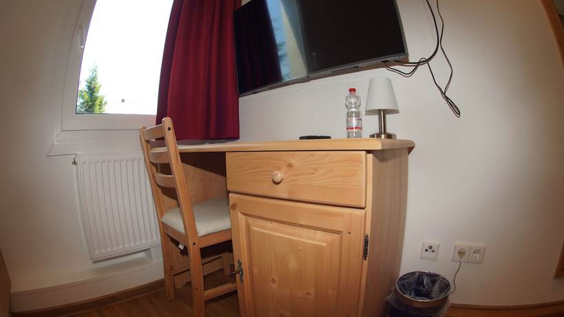 Imagen de la habitación del Hotel Lafette. Foto 15