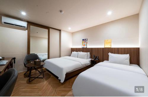 Imagen general del Hotel Laglas Asan. Foto 11