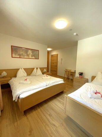 Imagen de la habitación del Hotel Lago della Creta. Foto 19