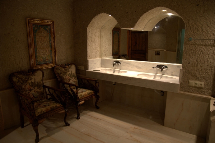 Imagen de la habitación del Hotel Lale Saray. Foto 12