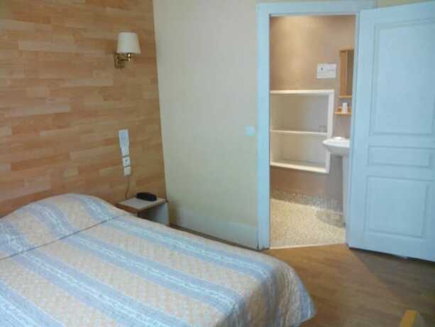 Imagen de la habitación del Hotel Lamartine. Foto 9