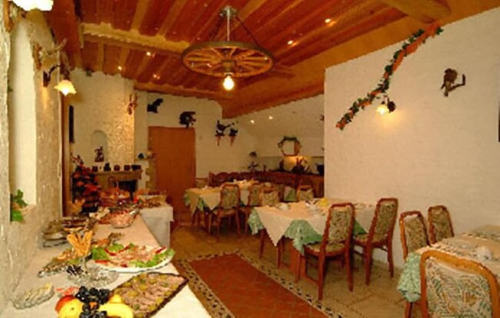Imagen del bar/restaurante del Hotel - Landgasthaus Zum Hirsch. Foto 5