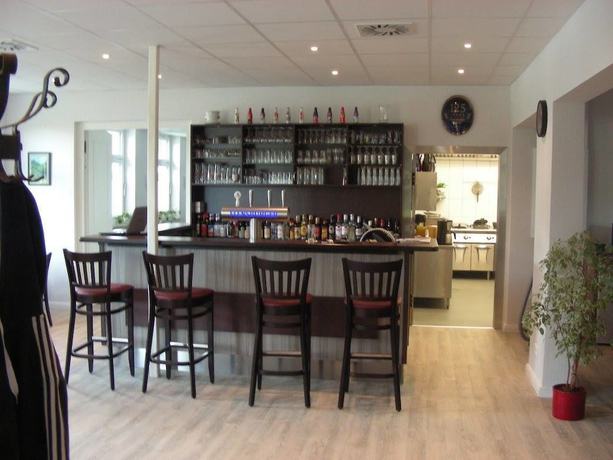 Imagen del bar/restaurante del Hotel Langstedt. Foto 7