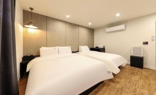 Imagen general del Hotel Laon. Foto 9