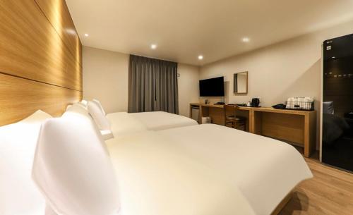 Imagen general del Hotel Laon. Foto 16