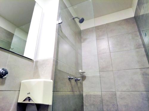 Imagen de la habitación del Hotel Las Olas Bello. Foto 17