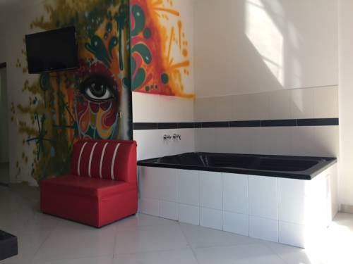 Imagen de la habitación del Hotel Laureles Park. Foto 6