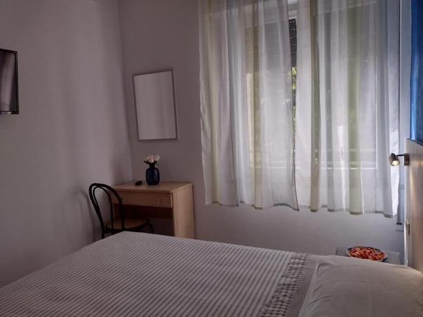 Imagen de la habitación del Hotel Le Ali. Foto 5