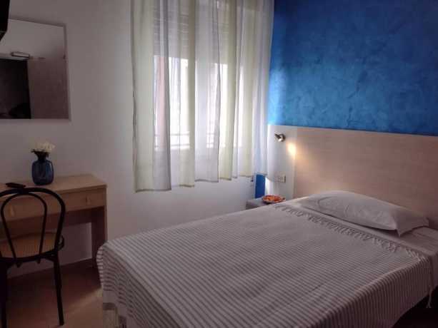 Imagen de la habitación del Hotel Le Ali. Foto 8