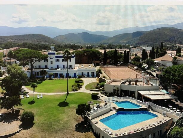 Imagen general del Hotel Le Bellevue, Saint Florent. Foto 3