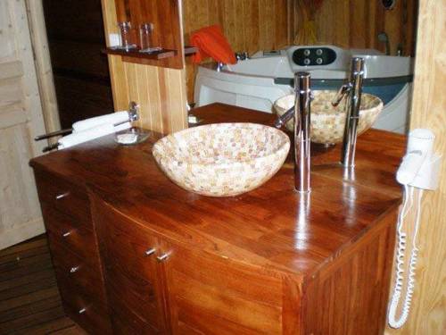 Imagen de la habitación del Hotel Le Blanche Neige. Foto 8