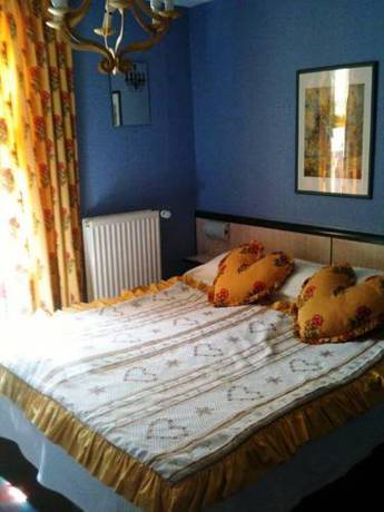 Imagen de la habitación del Hotel Le Blanche Neige. Foto 13