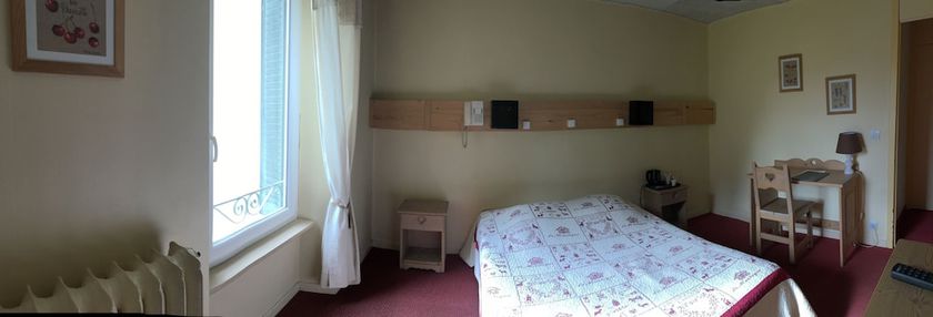 Imagen de la habitación del Hotel Le Dauphin, La Moli&egrave;re. Foto 9
