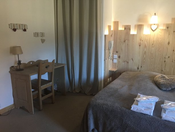 Imagen de la habitación del Hotel Le Dauphin, La Moli&egrave;re. Foto 15
