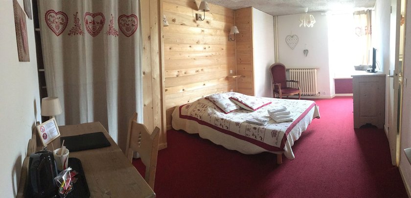 Imagen de la habitación del Hotel Le Dauphin, La Moli&egrave;re. Foto 19