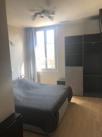 Imagen de la habitación del Hotel Le Lys d\'Or. Foto 2