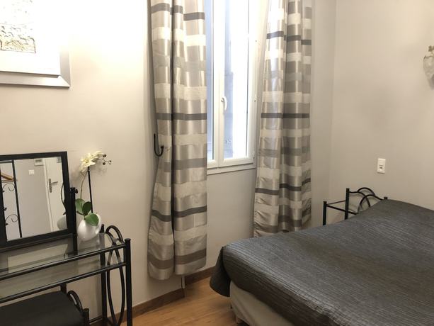 Imagen de la habitación del Hotel Le Lys d\'Or. Foto 11