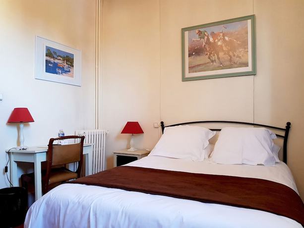 Imagen de la habitación del Hotel Le Marceau. Foto 7