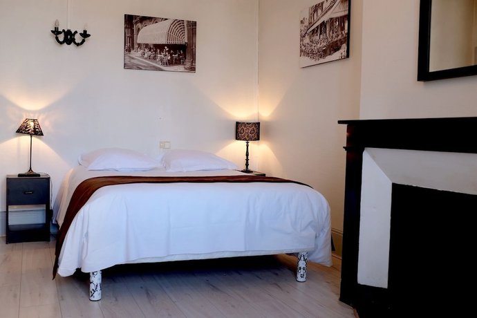 Imagen de la habitación del Hotel Le Marceau. Foto 9