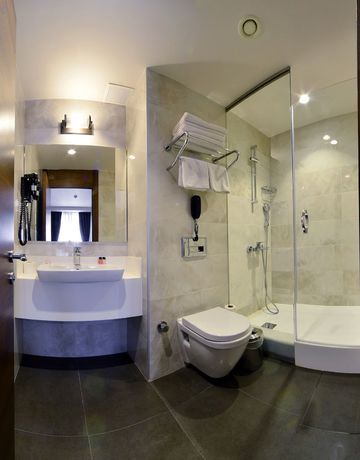 Imagen de la habitación del Hotel Le Maritime. Foto 9