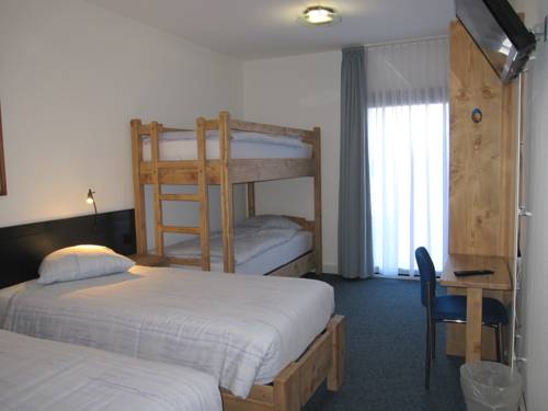 Imagen de la habitación del Hotel Le Palladium. Foto 7