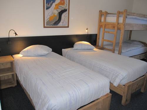 Imagen de la habitación del Hotel Le Palladium. Foto 8