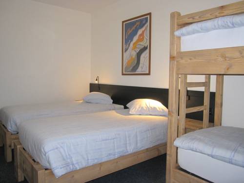 Imagen de la habitación del Hotel Le Palladium. Foto 13