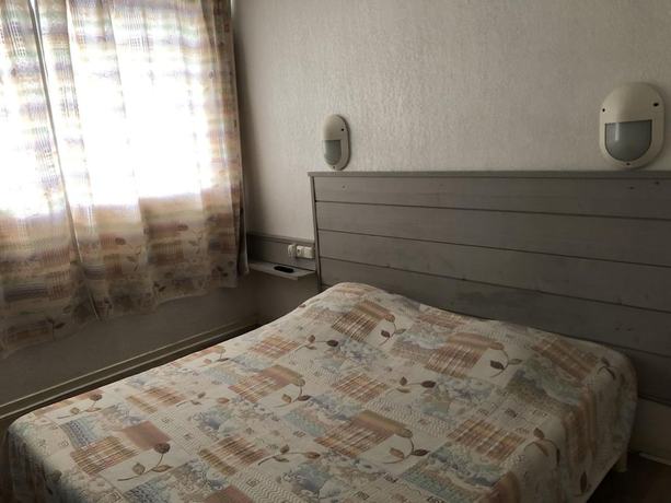 Imagen de la habitación del Hotel Le Pescadou. Foto 3