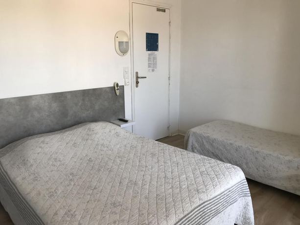 Imagen de la habitación del Hotel Le Pescadou. Foto 13