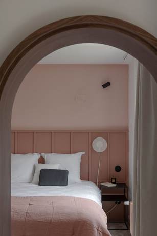 Imagen de la habitación del Hotel Le Prieure. Foto 6