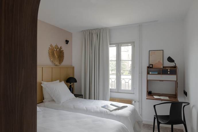 Imagen de la habitación del Hotel Le Prieure. Foto 7