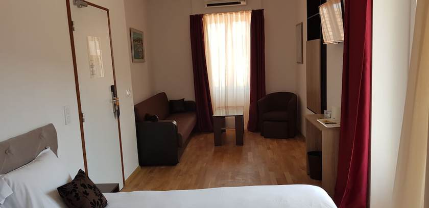 Imagen de la habitación del Hotel Le Vauban. Foto 7