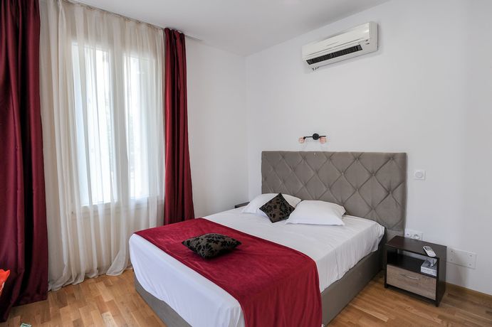 Imagen de la habitación del Hotel Le Vauban. Foto 18