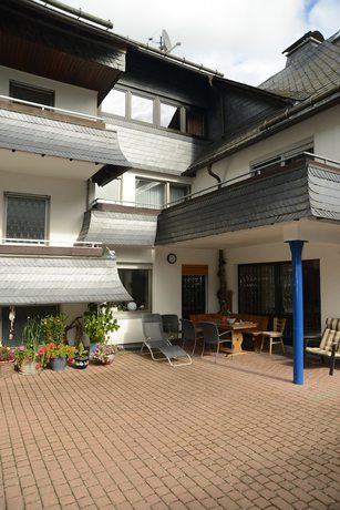 Imagen de los exteriores del Hotel Leise Garni Willingen. Foto 18