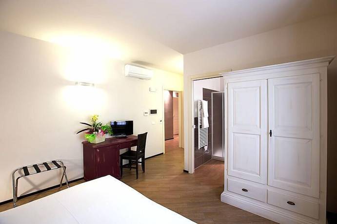 Imagen de la habitación del Hotel Leon D\'Oro, MANTUA. Foto 5