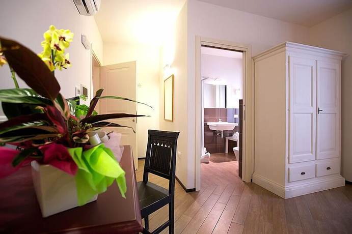 Imagen de la habitación del Hotel Leon D\'Oro, MANTUA. Foto 10