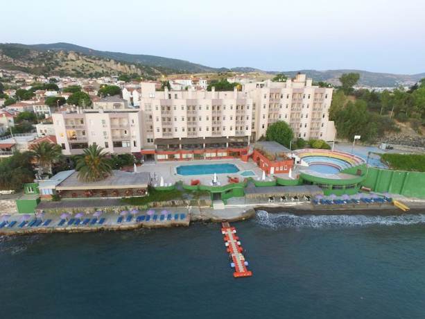 Imagen general del Hotel Leon, Foca. Foto 1