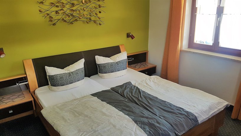Imagen de la habitación del Hotel Leonhardihof. Foto 4