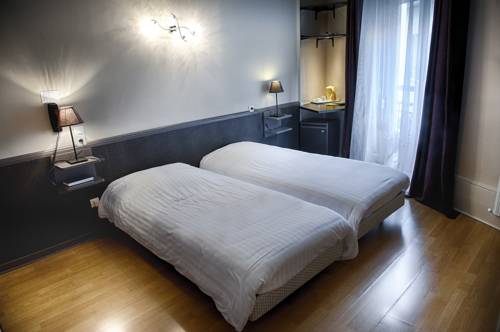 Imagen de la habitación del Hotel Les Alpes. Foto 8