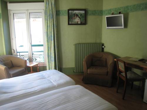 Imagen de la habitación del Hotel Les Alpes. Foto 10