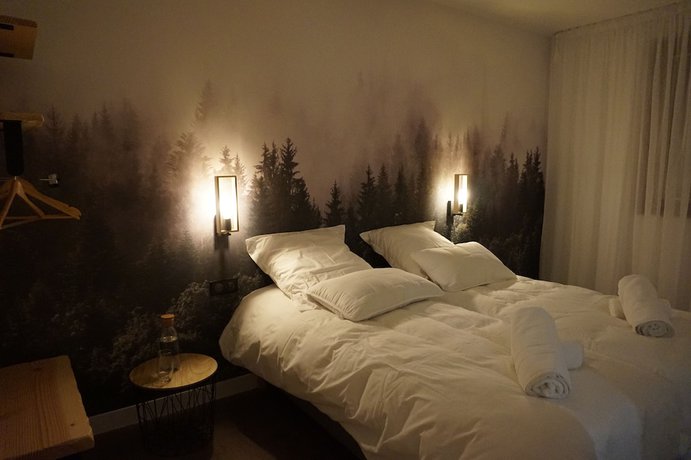Imagen de la habitación del Hotel Les Glycines. Foto 7